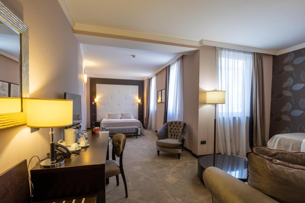 Hotel Constantine The Great Belgrado Esterno foto